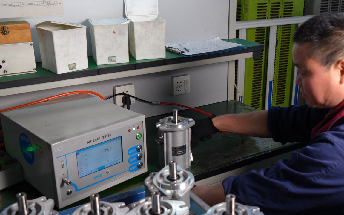 hydraulic gear pump testing