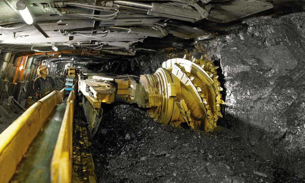 working coal mining machine